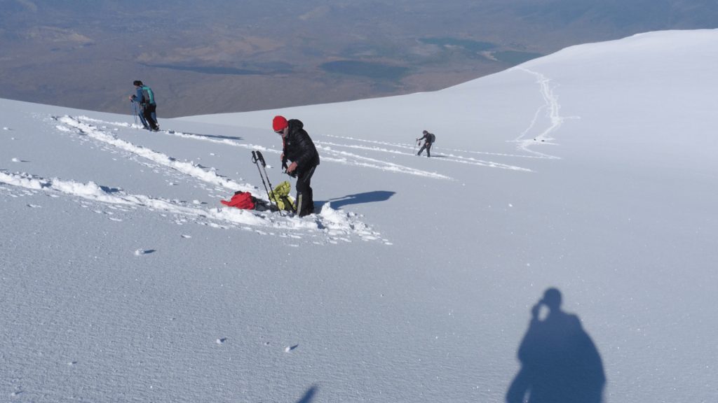 Esquiar En Montaña Ararat